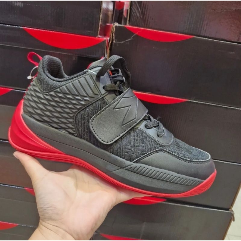 SEPATU SPORT STATION