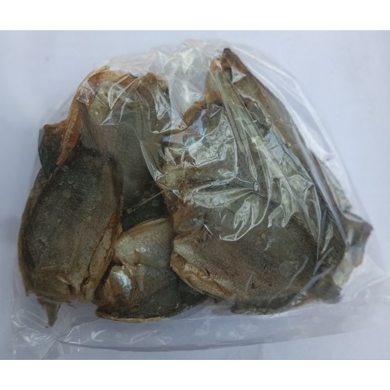 

ikan asin macam2 layang,wais,nila,peda merah,gabus laut,tamakang,datung,rebon,teri tawar, terijeller,jengki,terisiting,teriokang,gabus,sotong,karamas,aroma,buntal,patin,dengdeng,selar,benter,lamuru,terasi,cucutdaging,cucuttulang,pari,belo,rebusan,bandeng,