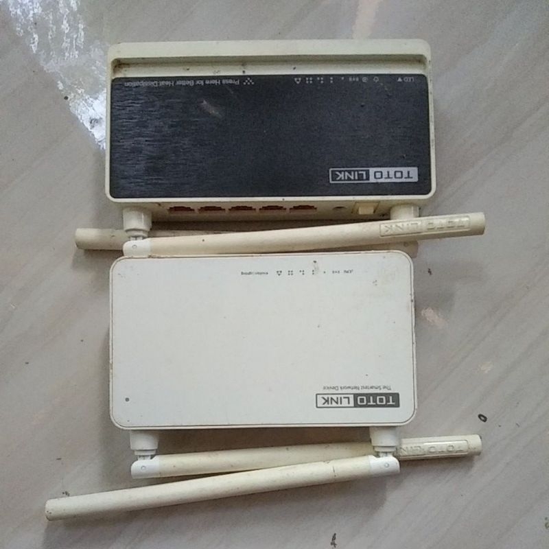 TOTOLINK N355RT dan R300RT Bekas Normal