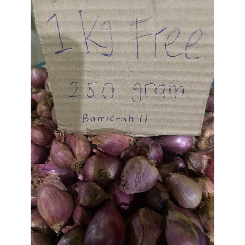 

bawang merah 1kg+1/4 bawang merah