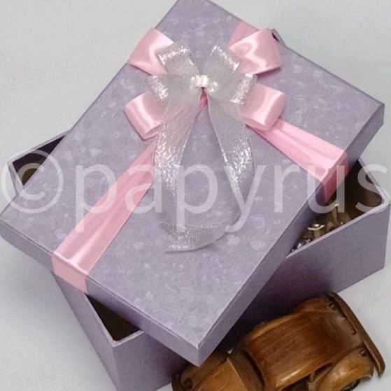 

HJ6 PAPYRUS 15x2 Tinggi 1cm Kotak Kado Gift Box Hadiah