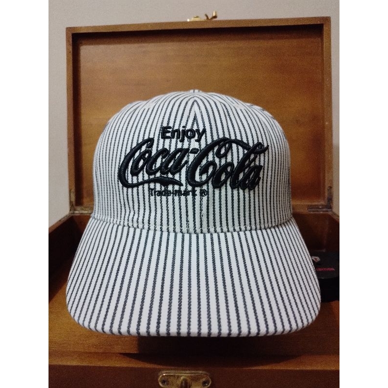 Topi snapback Cocacola liris