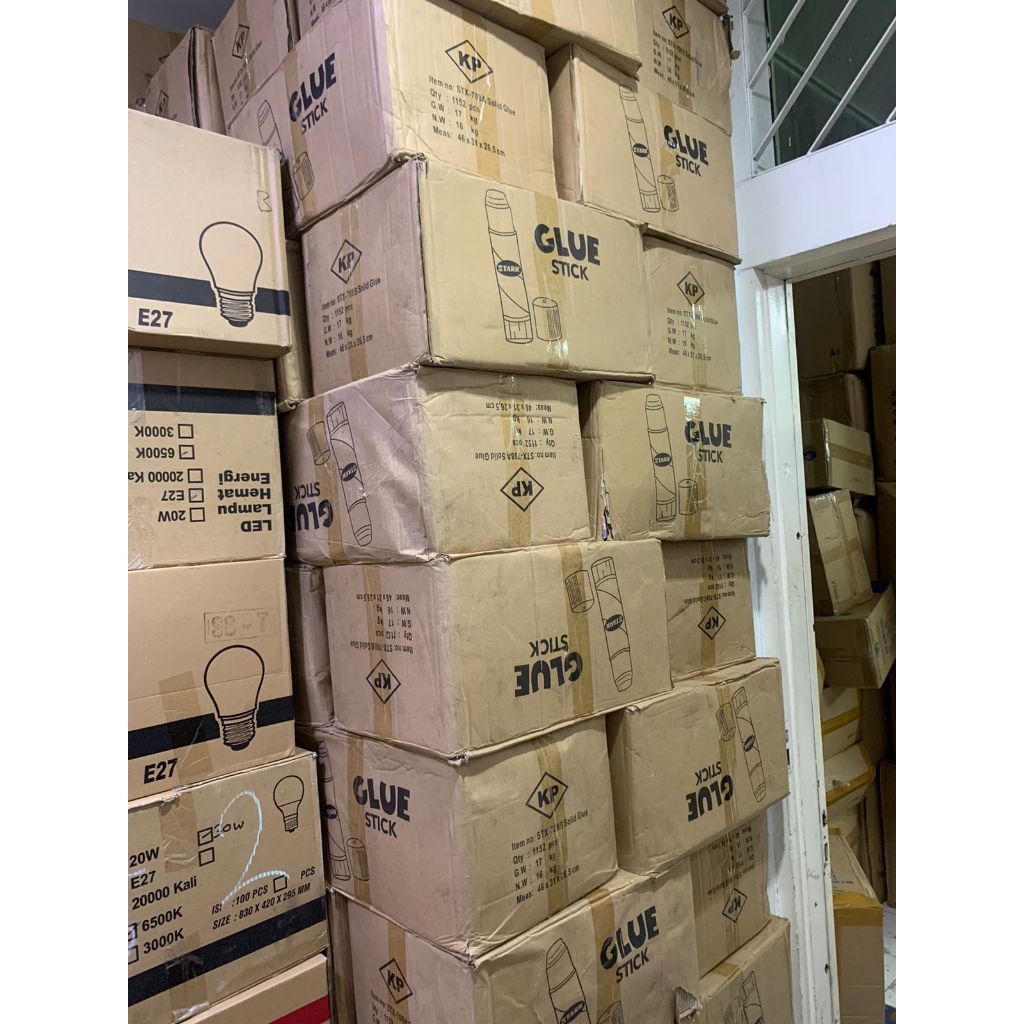 

1 Karton LEM STIK KECIL / GLUE STICK STARK isi 48 pack 1152 pcs / LEM MURAH STARK / LEM KERTAS NON TOXIC (ISI 1152 PCS) super lengket paket usaha murah meriah
