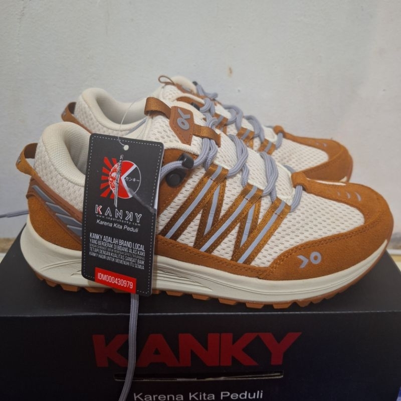 Kanky Kitadake  Brown Beige