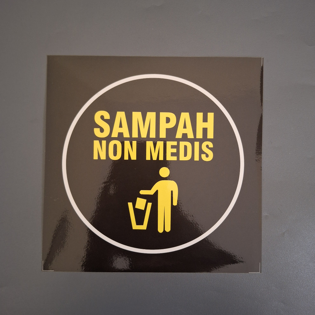 

Stiker Sampah Non Medis Bahan Chromo Warna Hitam |16 cm x 16 cm