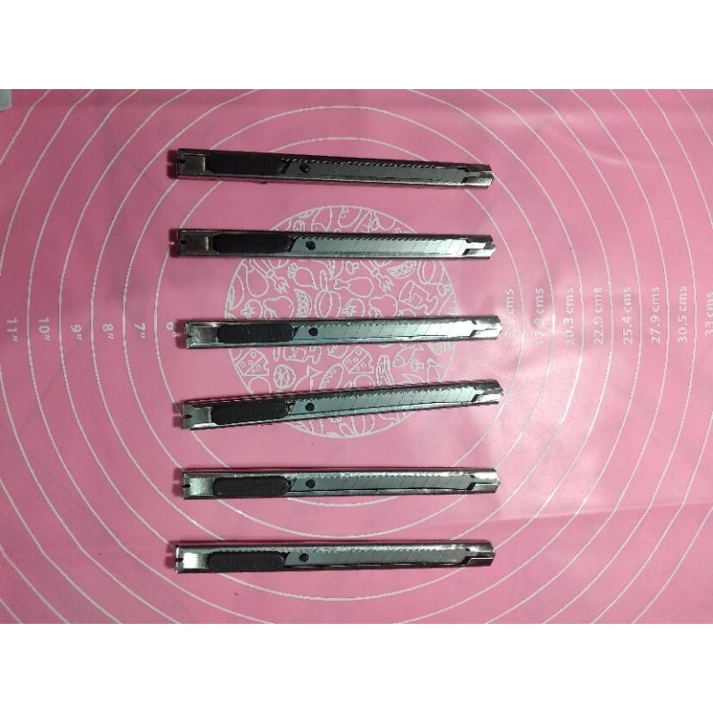 

MINI CUTTER STAINLESS STEEL / PISAU CUTTER KECIL