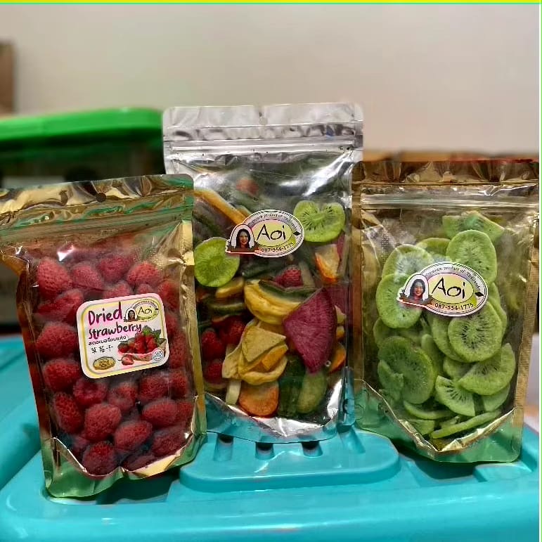 

Jaystore_83 Ready stock Dried Strawberry Aoi ori thailand - Snack Buah Strawberry Kering - Freeze Dried Strawberry - Cemilan Sehat