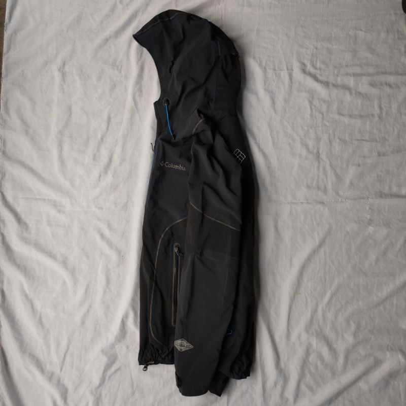 Gorpcore jacket Columbia