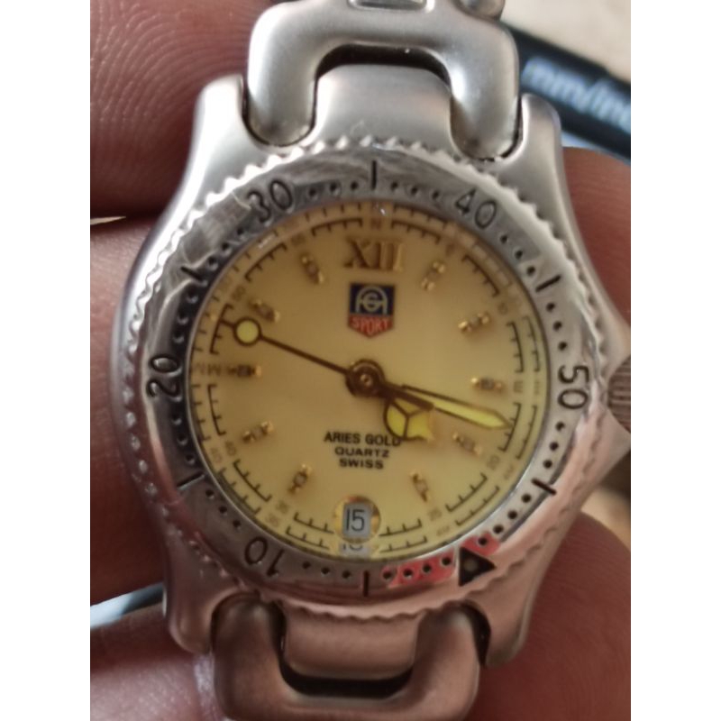 jam wanita aries gold