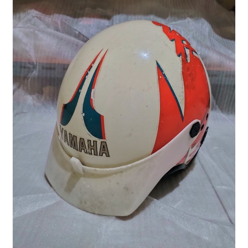 Helm Jadul Yamaha Putih merah Original