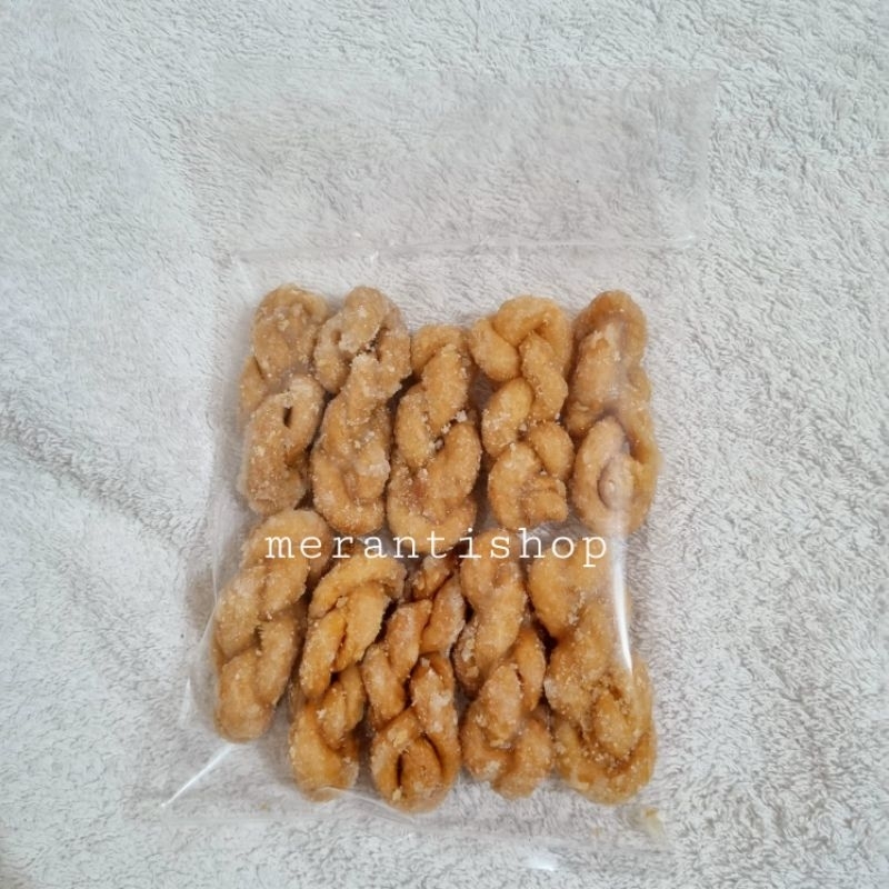 

Kue Kering Soako isi 10Pcs khas Selatpanjang / Soa Ko Empuk / Suako / Sua Ko