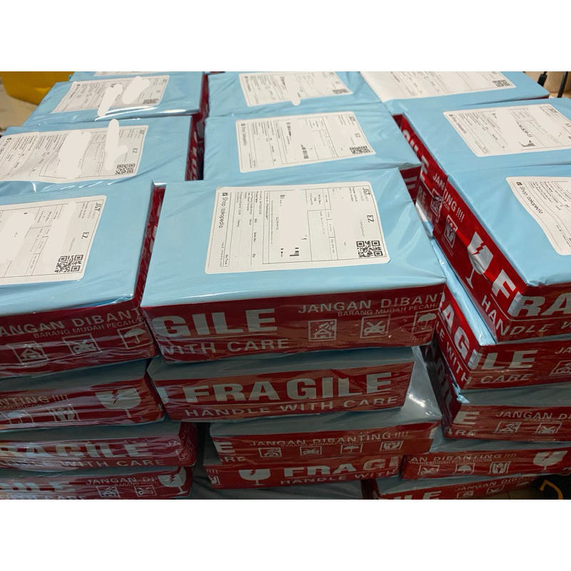 

Box Packing Wajib CO (bubble wrap, yellow board, dll)