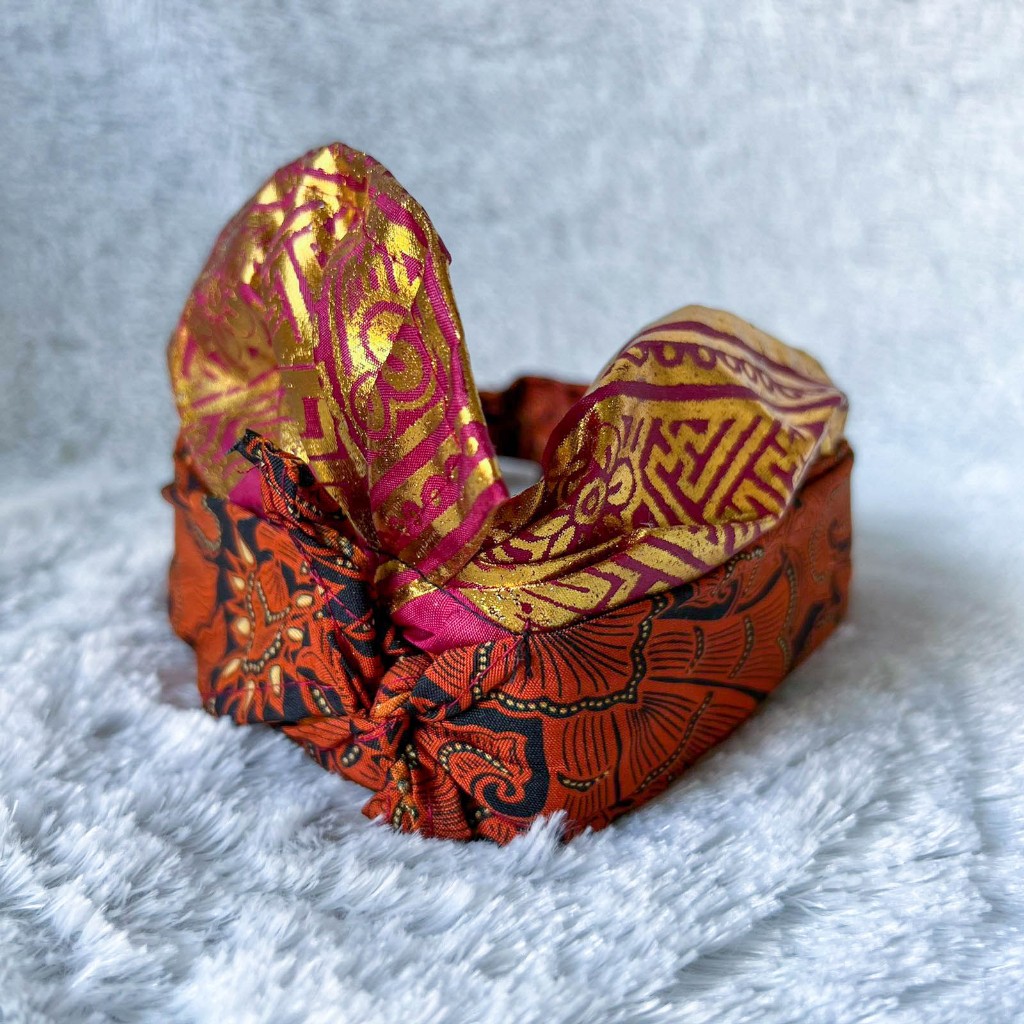 Pakaian pria udeng blangkon prada batik patra jadi warna hitam coklat emas oleh-oleh topi souvenir k