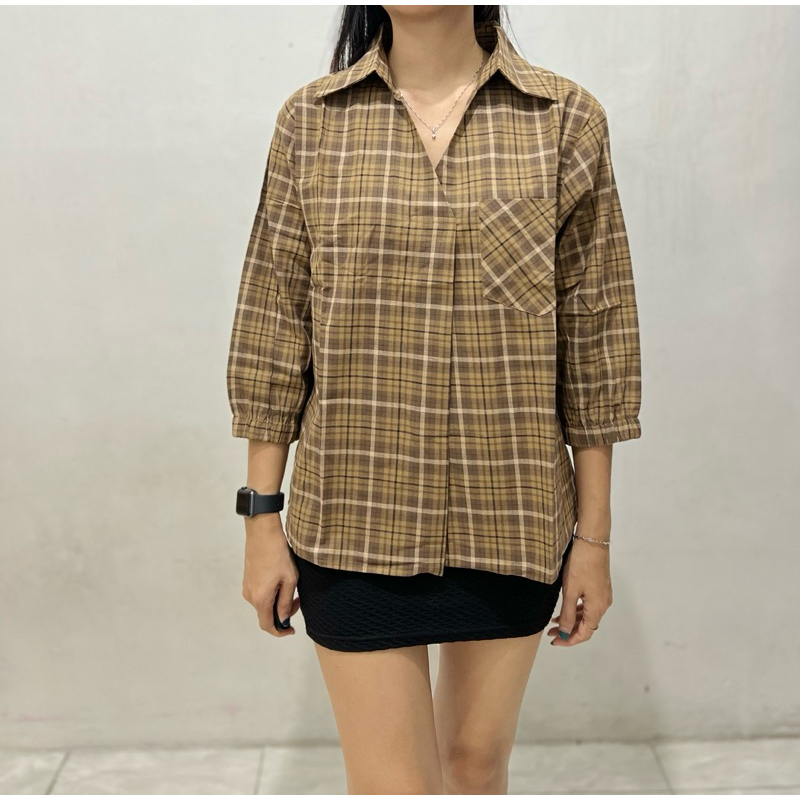 Blouse / Blus / Atasan Wanita / Semi Kemeja / Kotak Kotak / Lengan Panjang / Bahan Katun / B339
