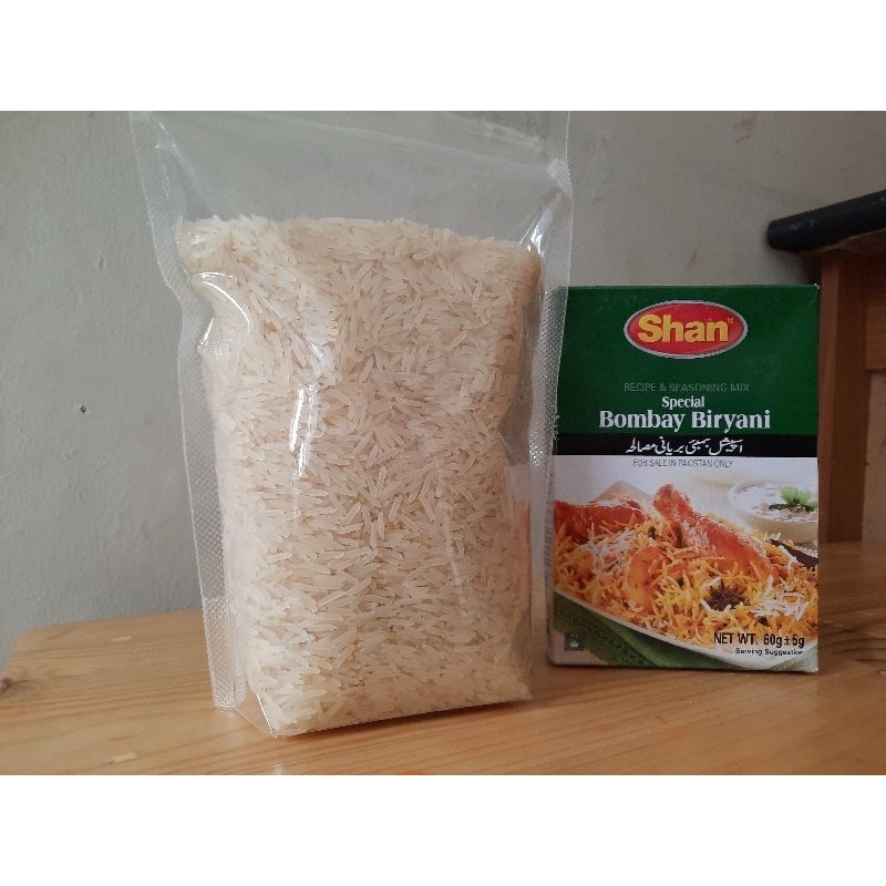 

beras basmati 1kg dan 1 kotak bumbu bombay Beryani