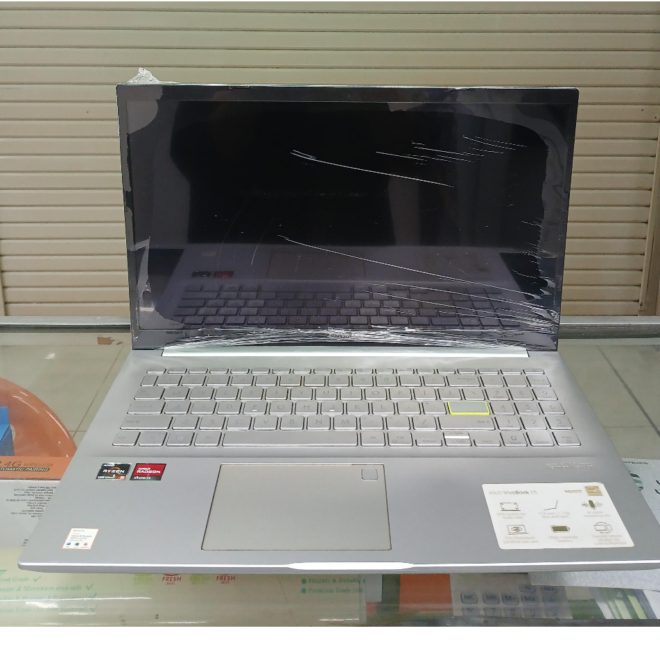 ASUS VIVOBOOK 15 M513UA AMD RYZEN 5-5500U 8GB 256GB 15,6'' OLED SILVER