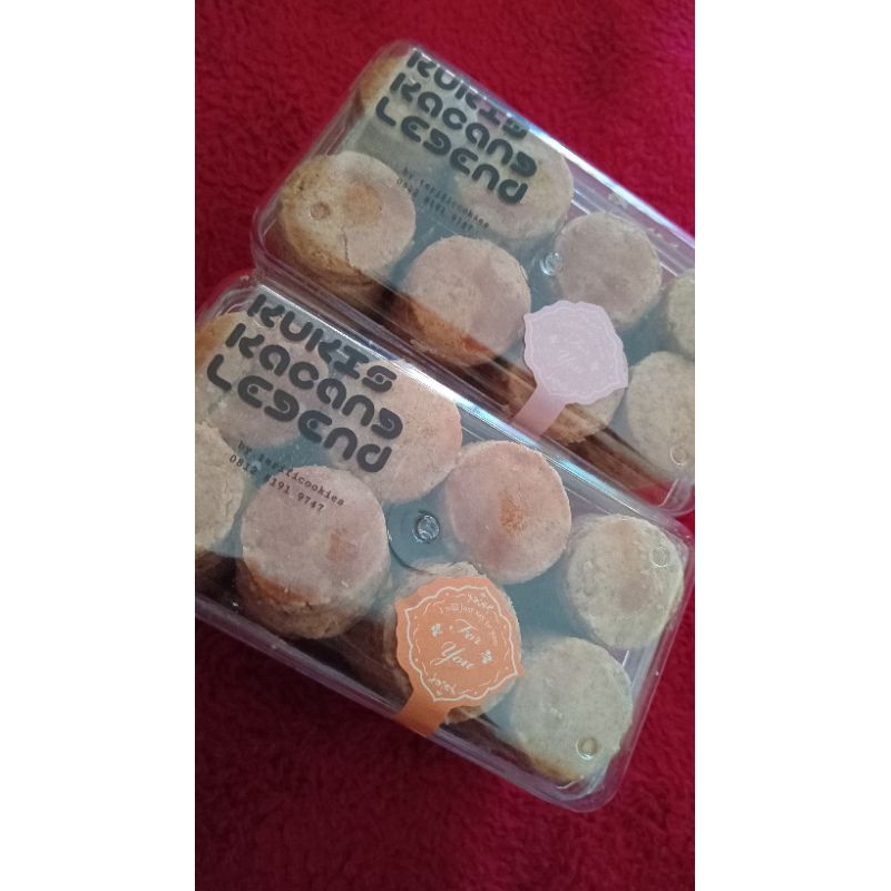 

kukis kacang legend