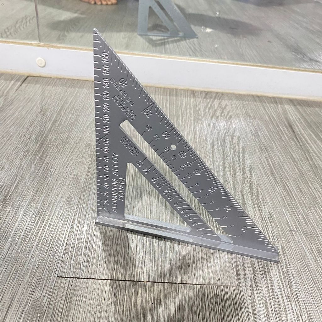 

Penggaris-Siku-Multifungsi-Sudut-90-Derajat-Mistar-Triangle-Ruler-Pasekon-Penggaris-Tukang-Aluminium-i