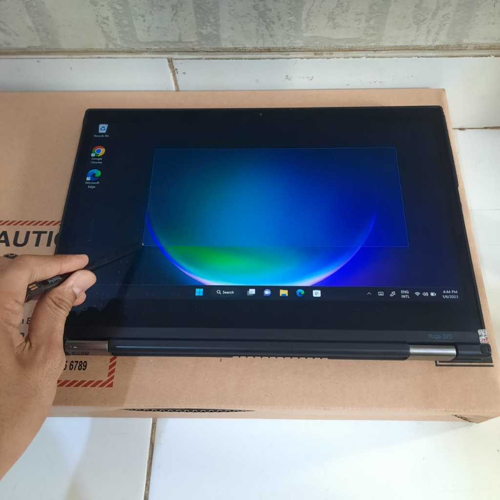 Lenovo Thinkpad Yoga 370 (Touchscreen) Intel core i7-7600U Ram 8/256Gb Pen Ori