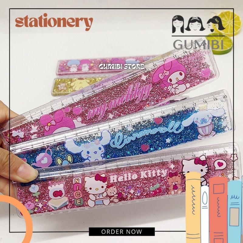 

PENGGARIS GLITTER AIR SANRIO FAMILY GARISAN AIR PANJANG 20CM MOTIF KUROMI CINNAMOROL FAMILY LUCU TERMURAH