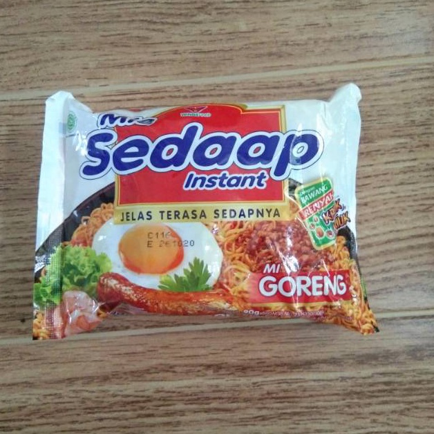 

LUAR BIASA Mie sedap goreng