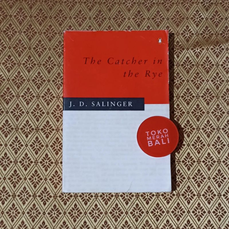 Buku original The Catcher in the Rye by JD Salinger, novel klasik