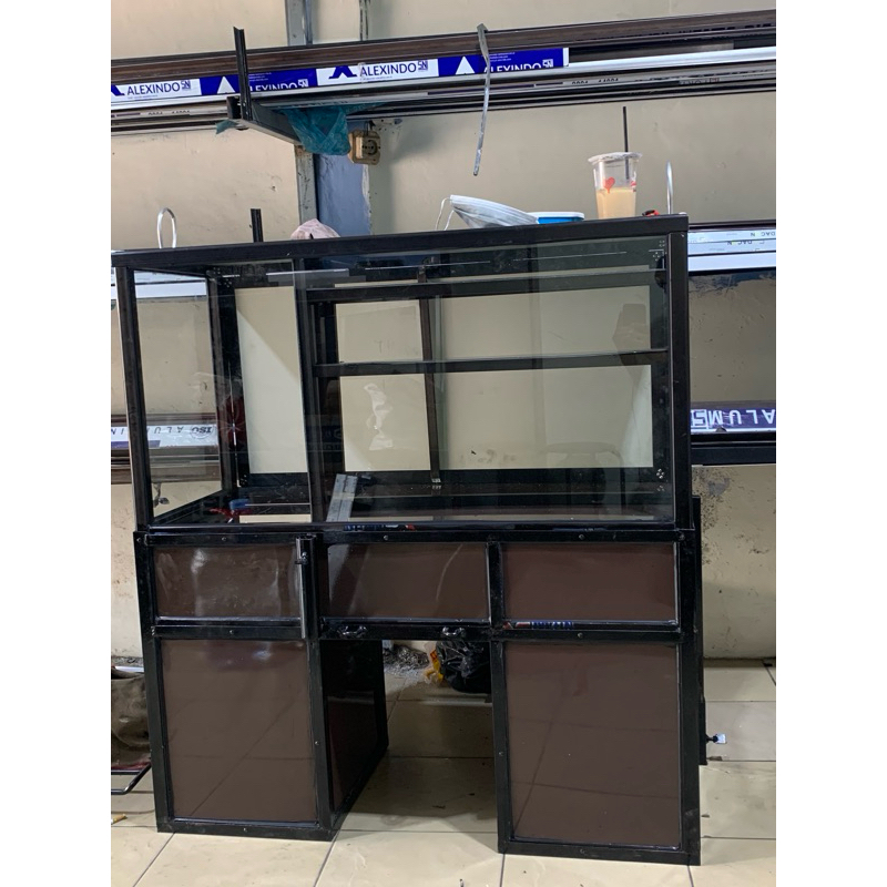 Gerobak motor roti bakar