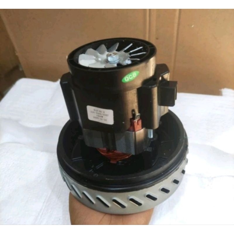 DINAMO VACUUM CLEANER 1200 WATT WET AND DRY