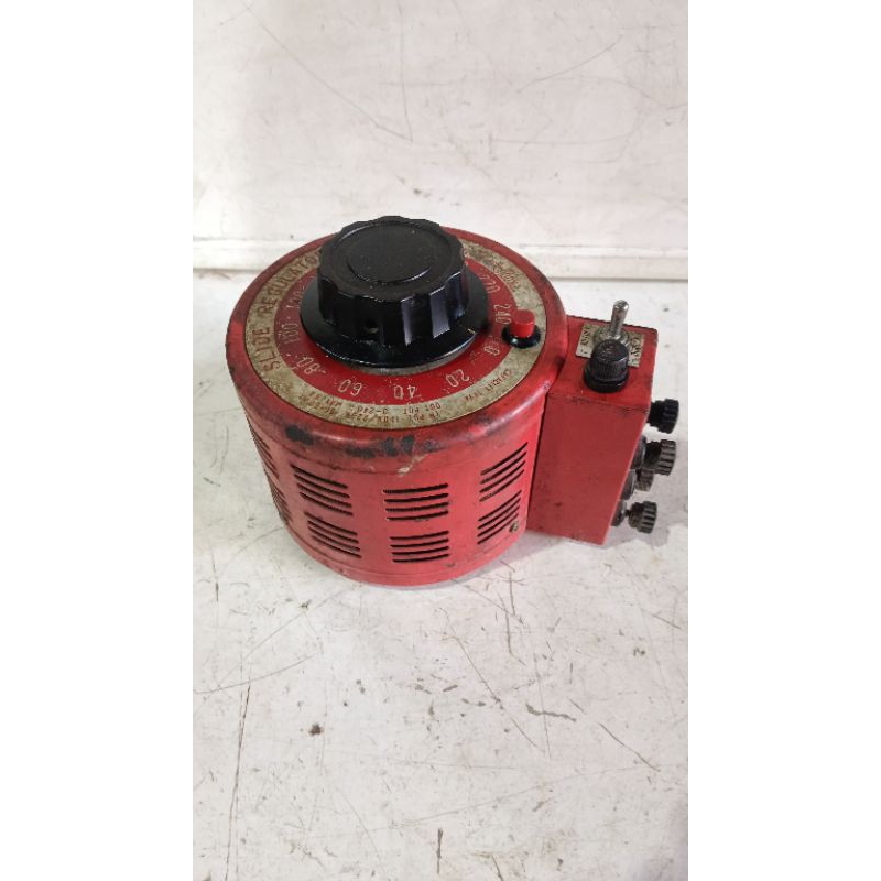 SLIDE REGULATOR MATSUNAGA 1KVA Input 220V Output mulai 10VAC sampai 240VAC