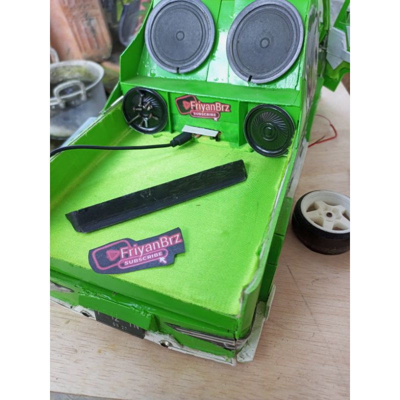 Roof spoiler belakang kabin Wpl D12 1/10