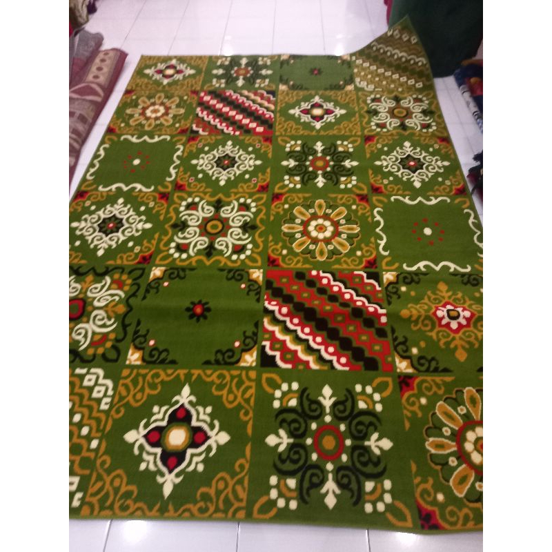 Karpet Permadani Polyester klasik 200 x 300