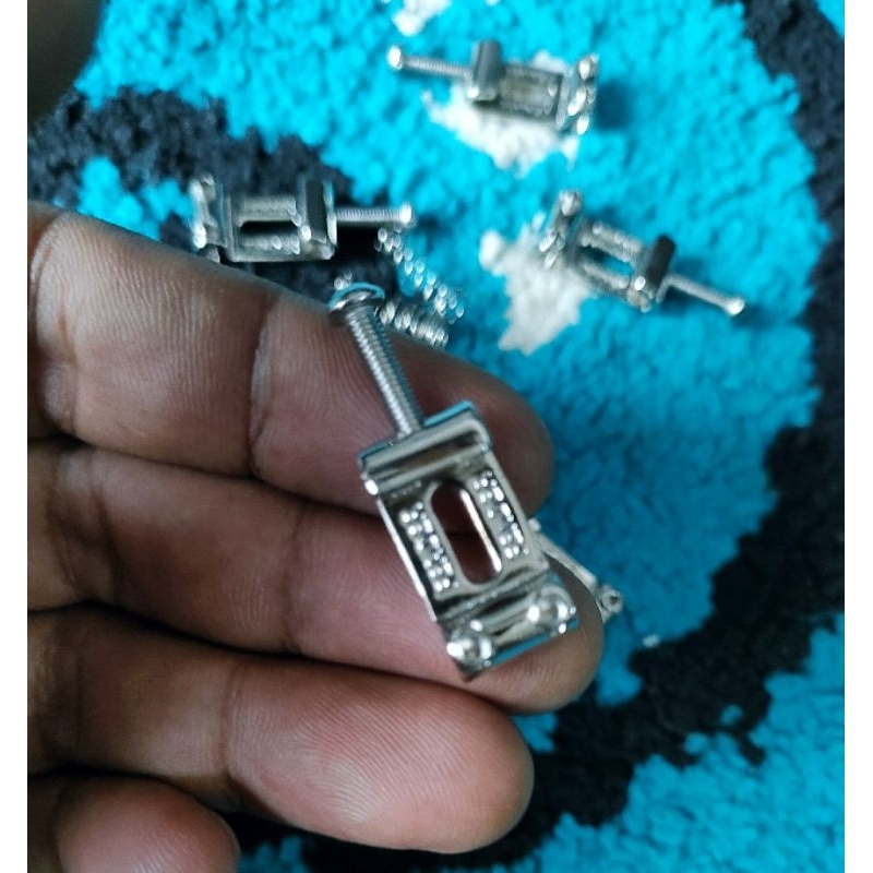 sadel bridge tremolo Fender Logo Original