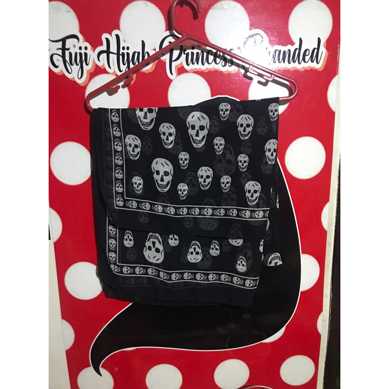 scarf skull hitam