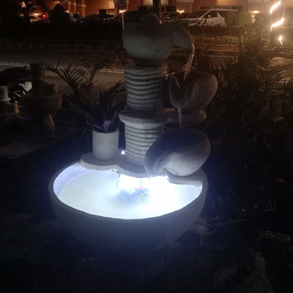 Lampu Kolam Air Mancur Minimalis | Khusus Pesanan Dengan Air Mancur