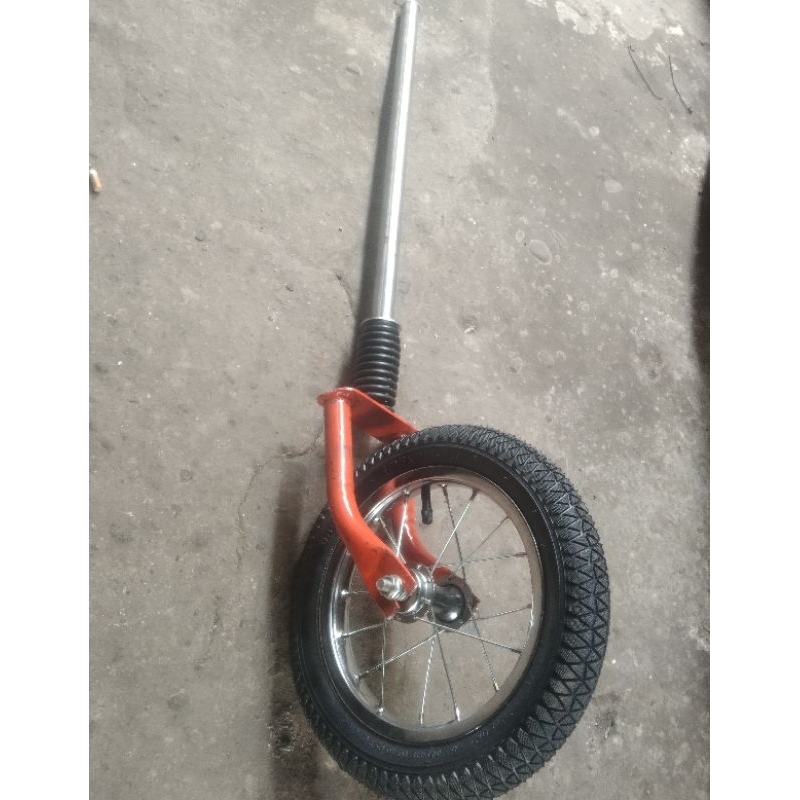 RODA BELAKANG GEROBAK ATAU GLETREK BAN HIDUP