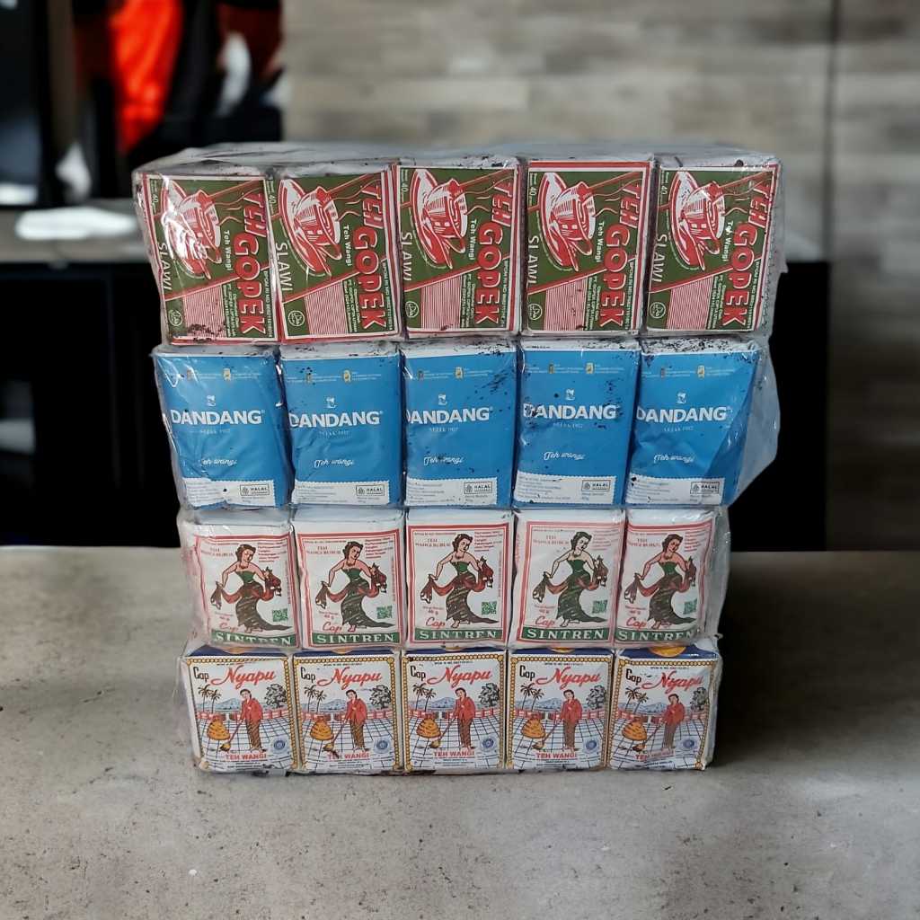 

RACIKAN TEH KHAS SOLO NASGITEL GOPEK DANDANG BIRU NYAPU SINTREN 4 SLOP 40 PCS