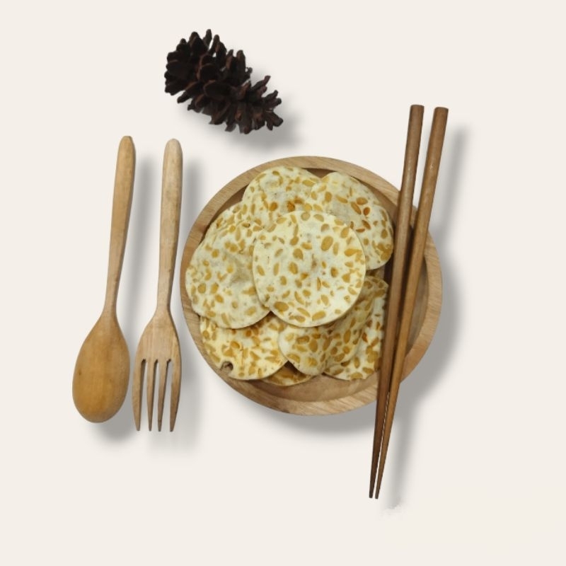 

keripik tempe sagu crispy isi 150gram cemilan renyah dan nikmat