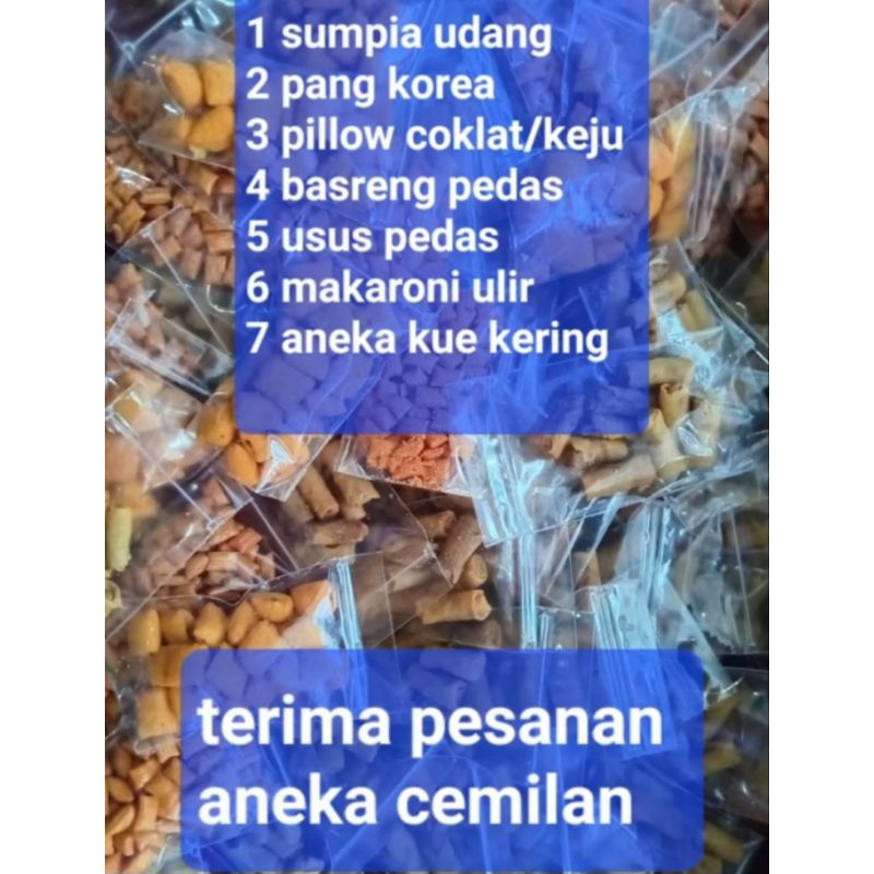 

Aneka cemilan