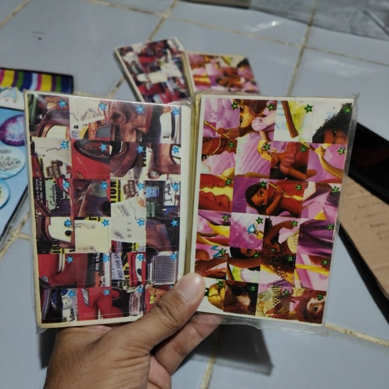 

50 lembar stiker acak kertas