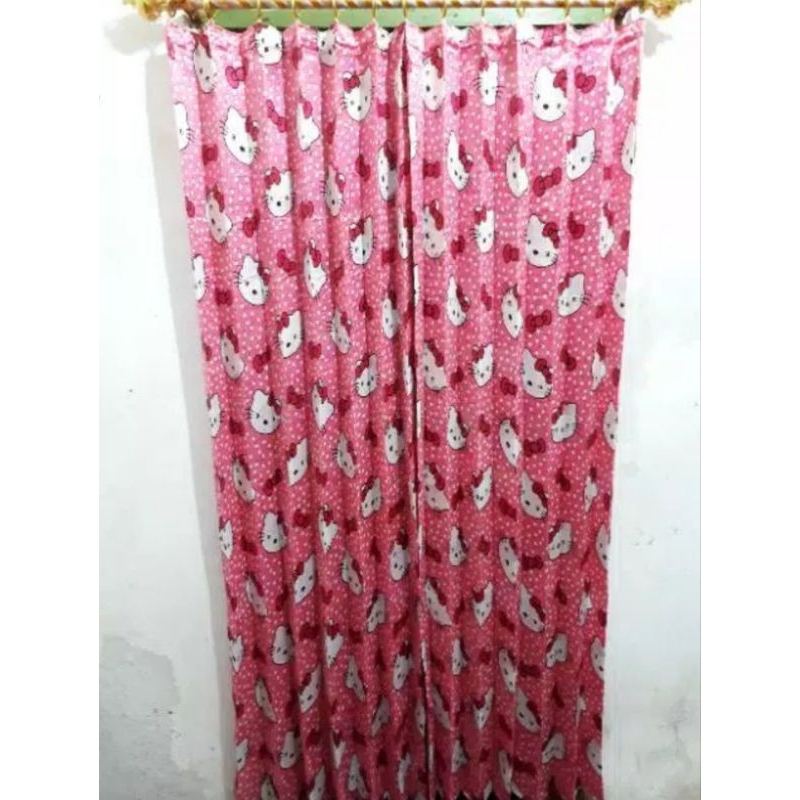 Gorden Karakter Hello Kitty Doraemon