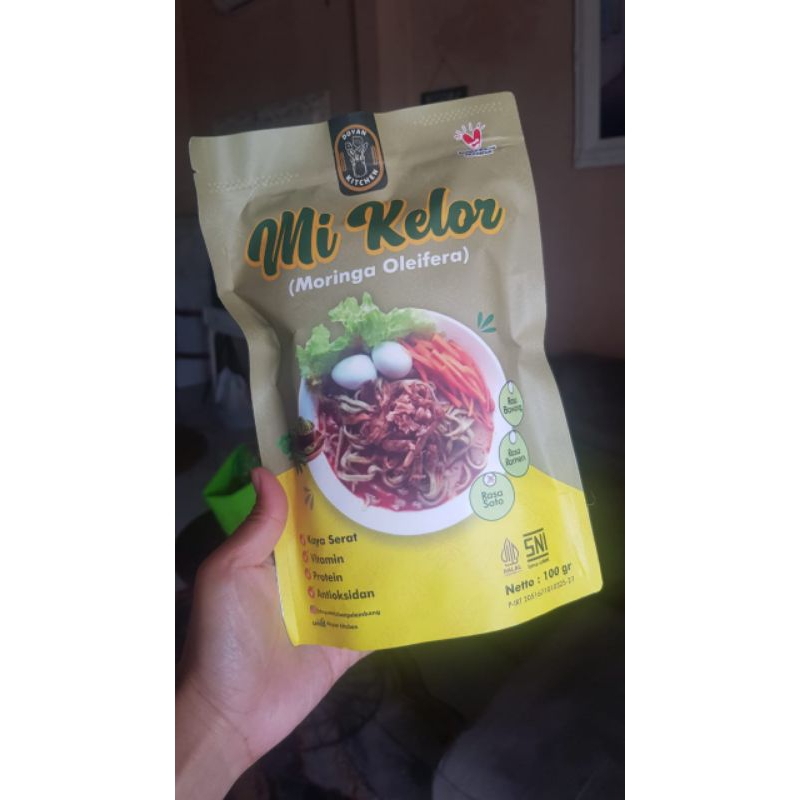 Paket Mie Kelor+Keripik Bayam Brazil