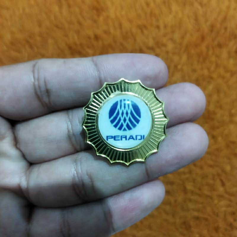 Pin Lencana Advokat Pengacara PERADI bulat + Free Box