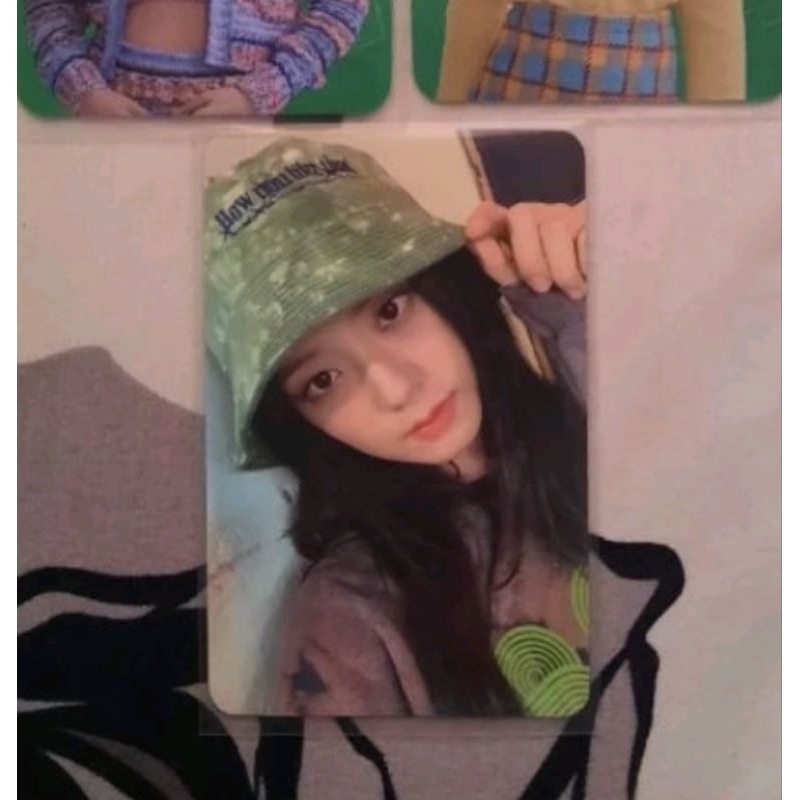 pc jisoo bucket hat