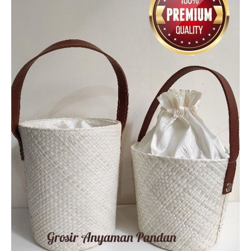 

Limit Tas pandan EMBER POLOS GAGANG SATU tas anyaman parcel gift hampers toples kue