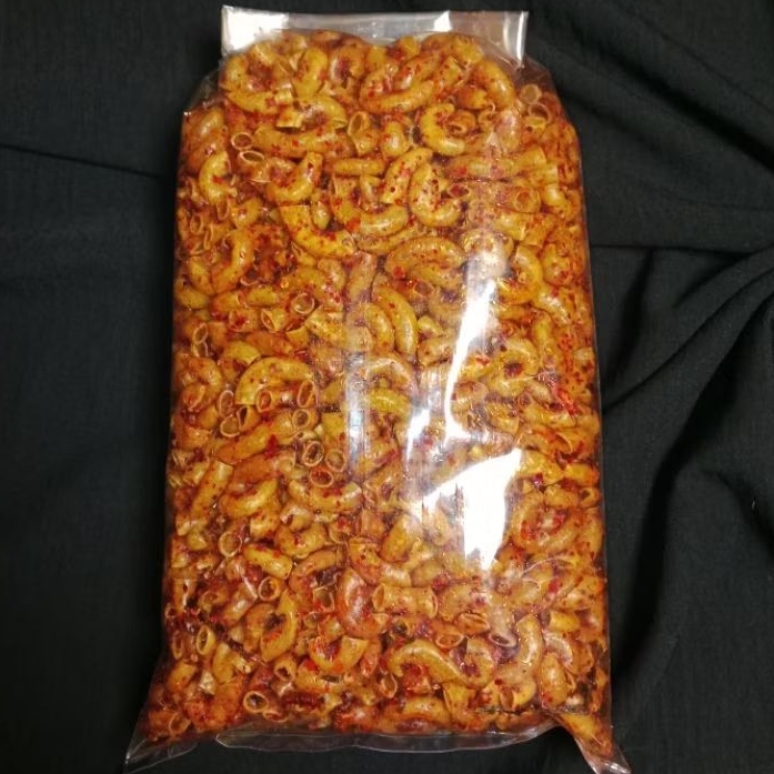 

Makaroni Pedas daun jeruk isi 500 gram