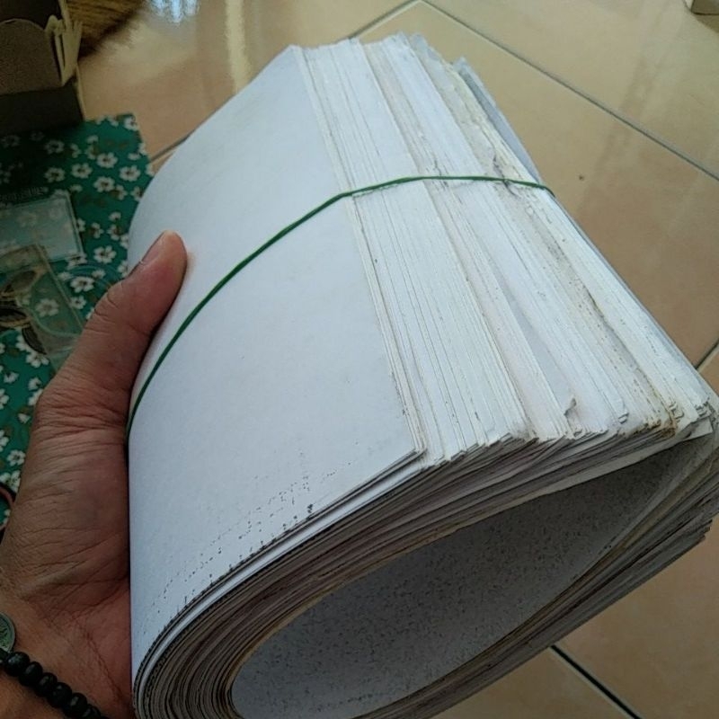 Kertas bekas bungkus makanan / gorengan 1kg