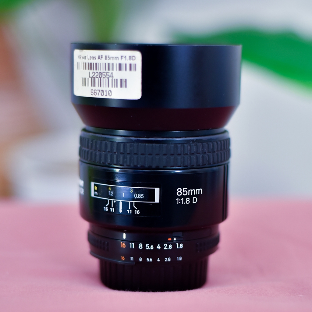 Lensa Nikkor AFD 85mm F 1.8