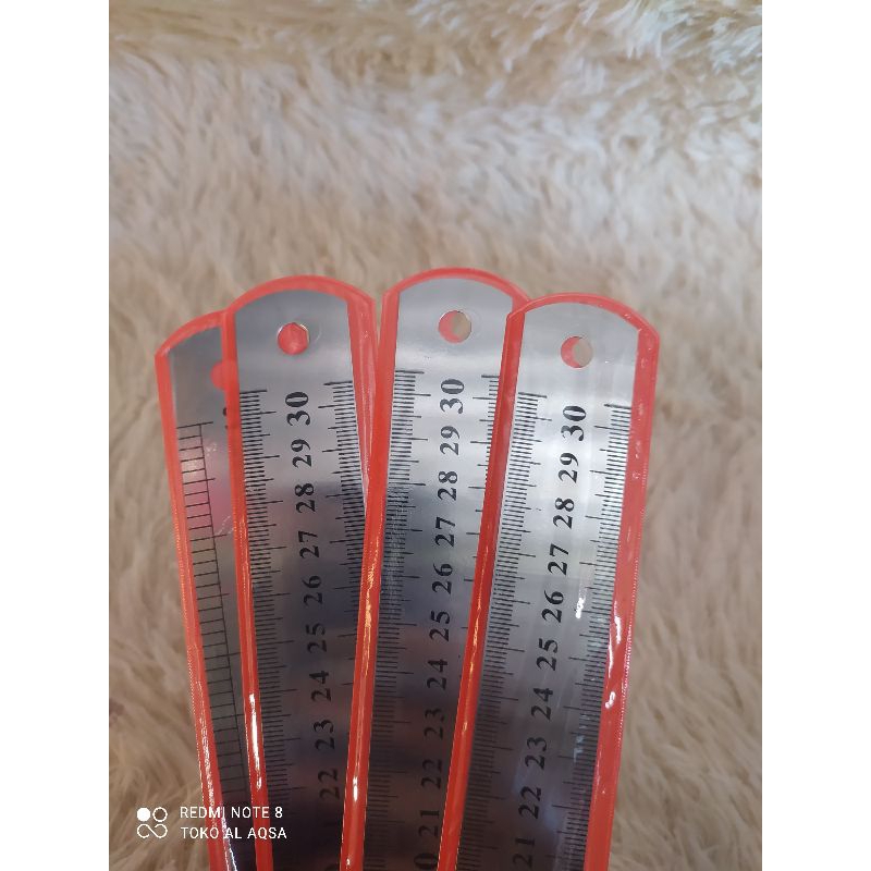 

Pengaris Besi Van Art 30cm