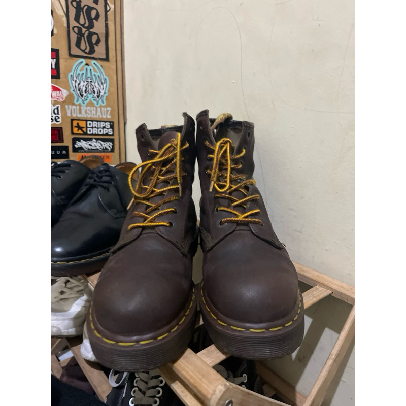 dr martens 1460