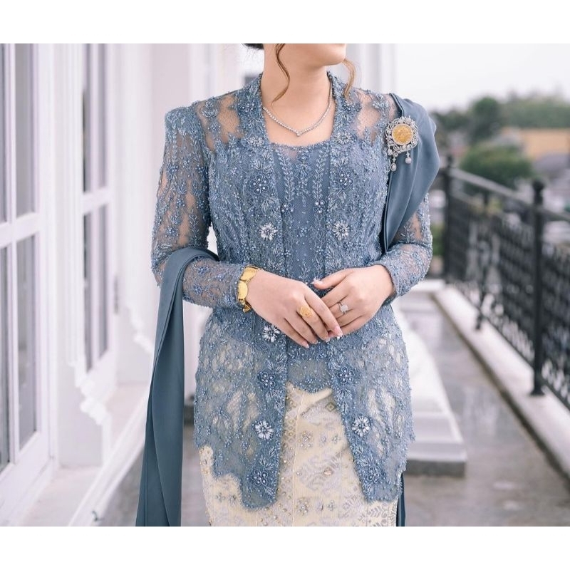 kebaya lamaran  designer delmora attire kebaya wisuda
